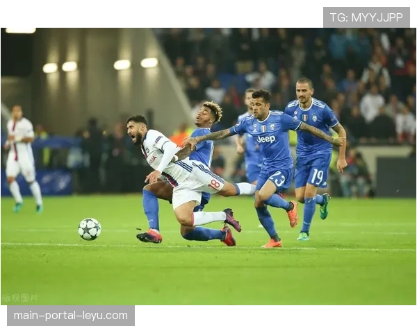 球员评分:斯佩齐亚门将全场8次扑救获评满分