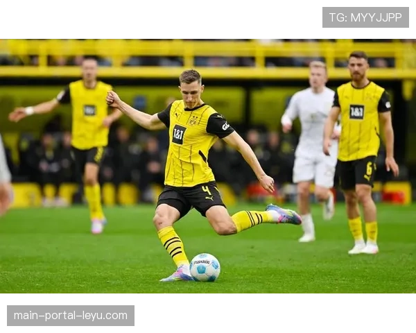 施洛特贝克合同包含解约金条款，多特蒙德面临核心后卫去留问题